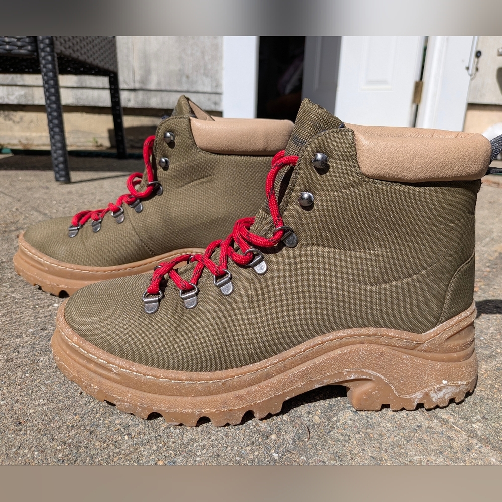 Alice + Whittles (Now Thesus) Olive Green Weekend Hiking Boots